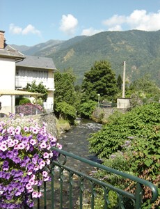 Luchon Village