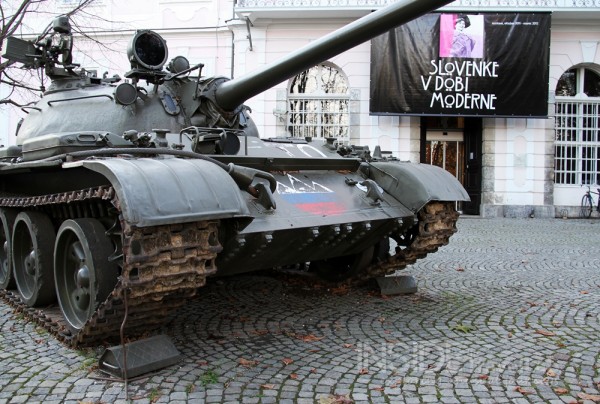 Slovenia, Ljubljana History - military tank