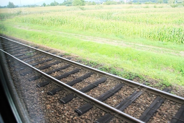 Train tracks sharp