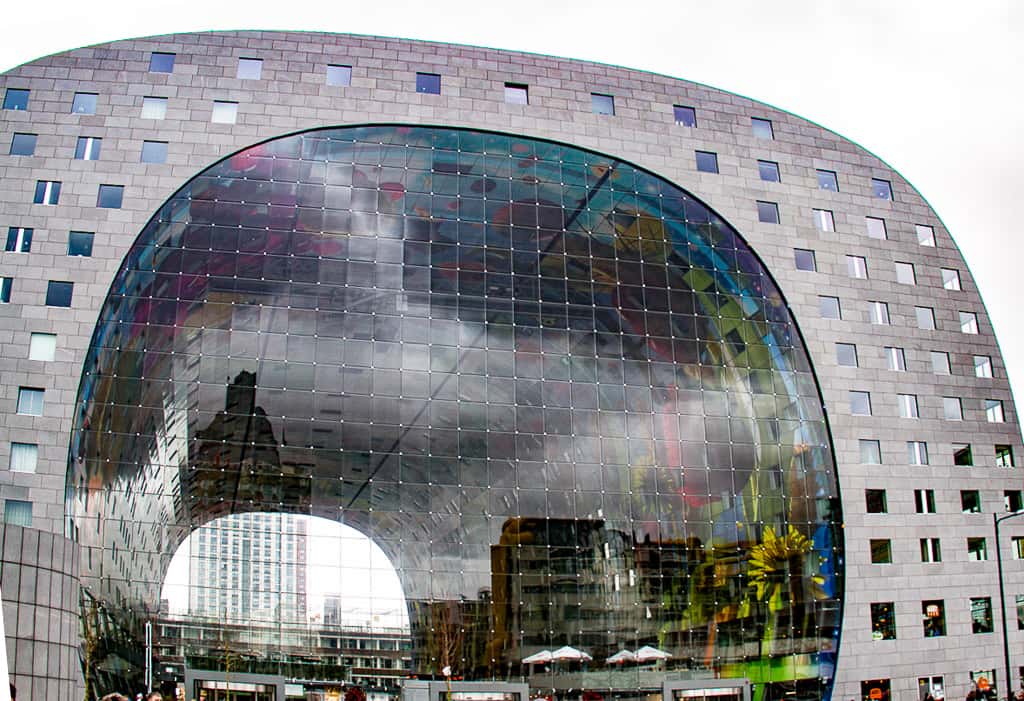 Spectacular indoor market in Rotterdam