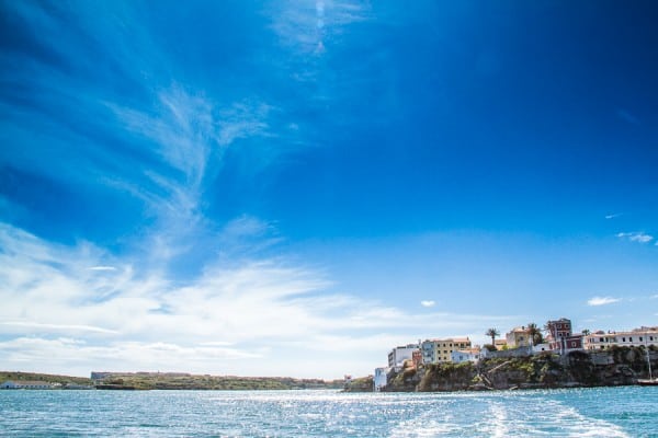 A view of the harbour in Mahon from @insidetravellab