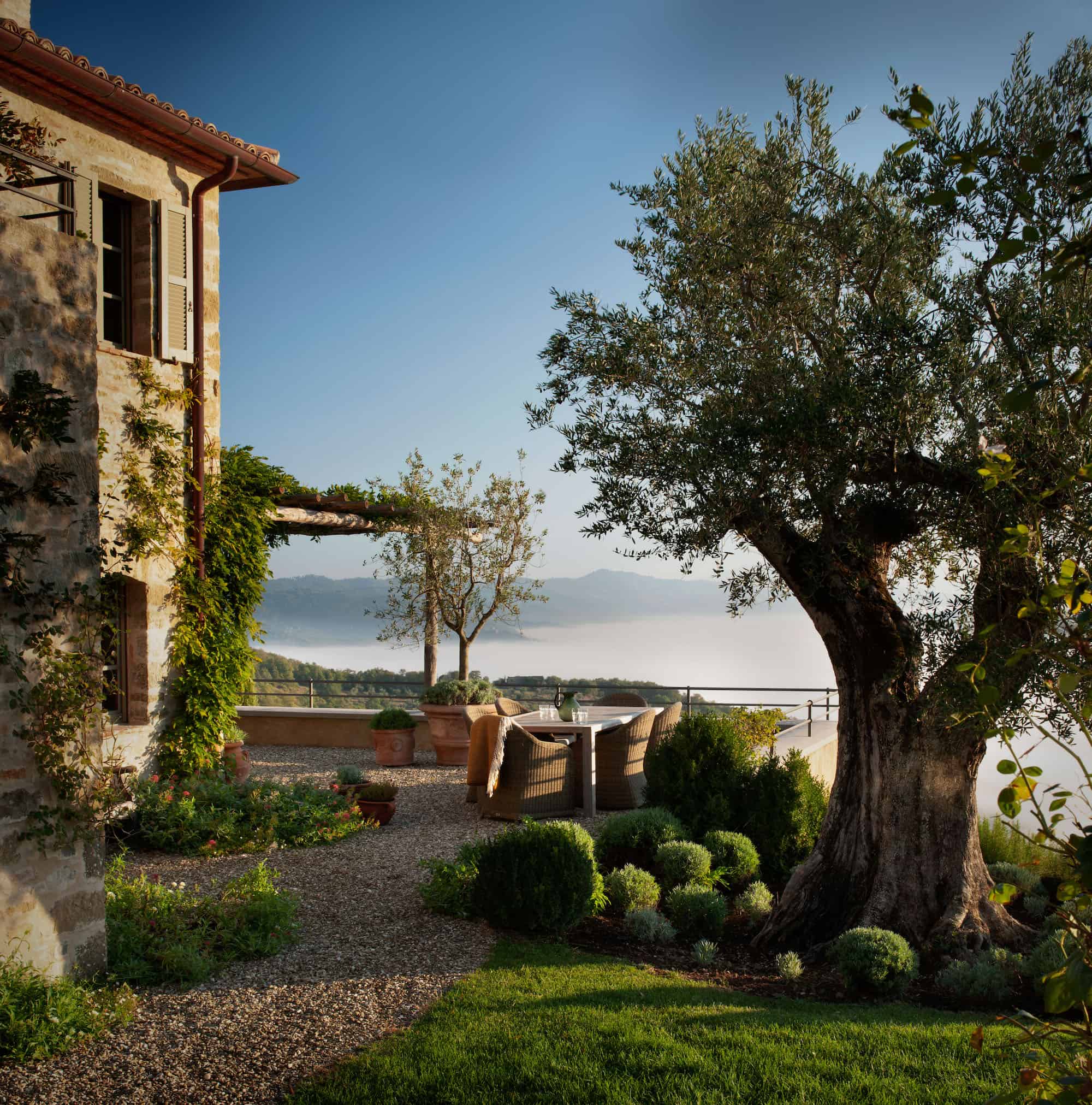 Italy - Umbria - Home in Italy - reschio-bellaria-luxury-vacation-rental-umbria-tuscany-border-