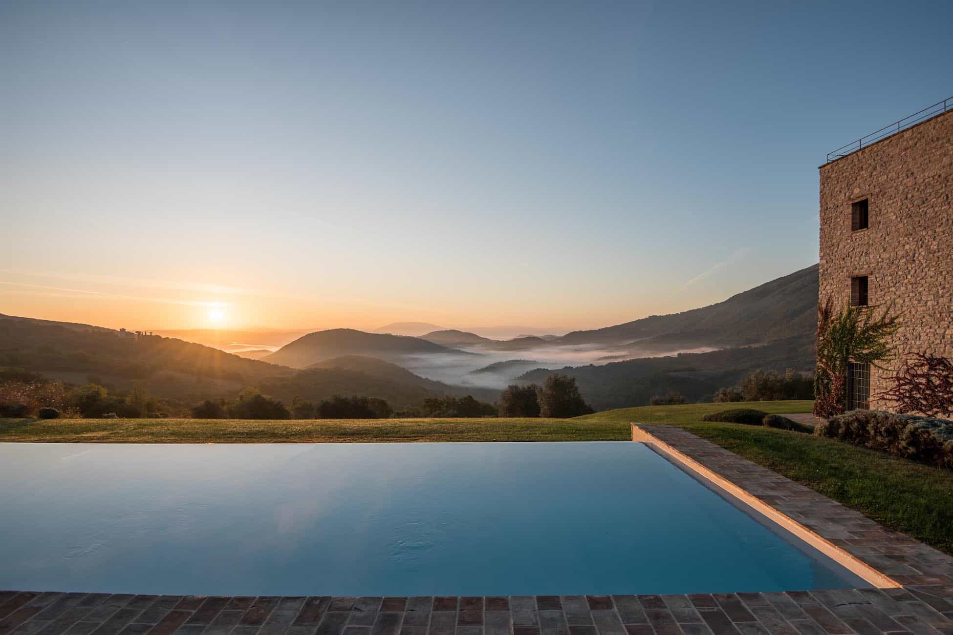 Italy - Umbria - Home in Italy  tosa-luxury-villa-rental-golf-umbria-perugia-lake-trasimeno-28