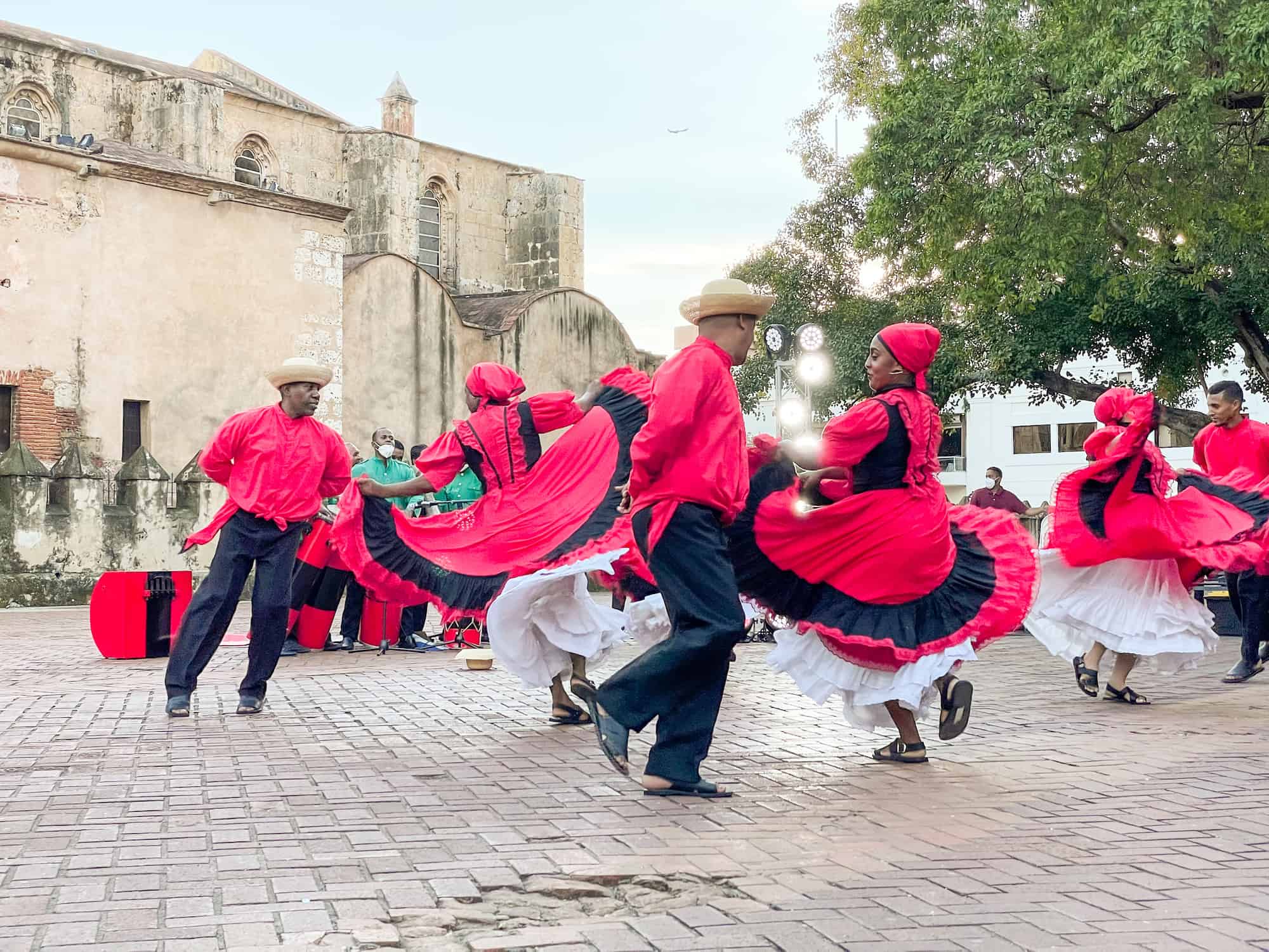 Dominican Republic - Santo Domingo - dancers in the street