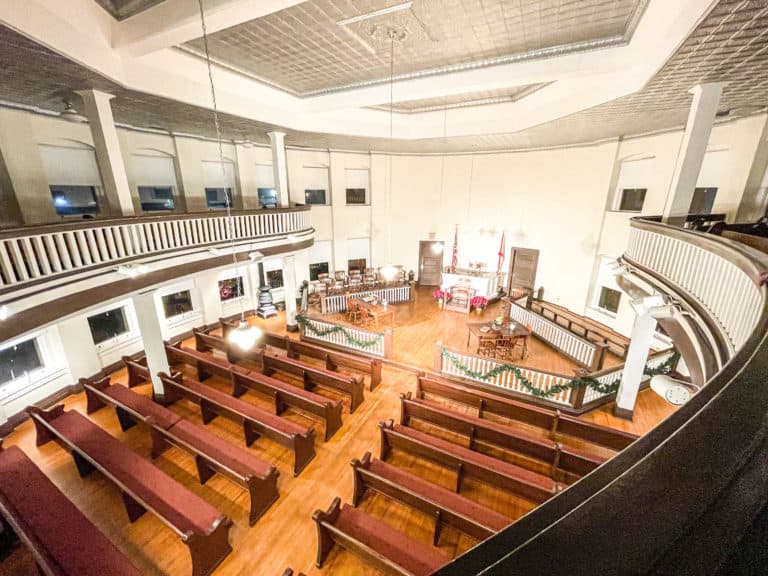 USA - Alabama - Monroeville - Old Monroe County Courthouse Museum - Inside the courtroom from above