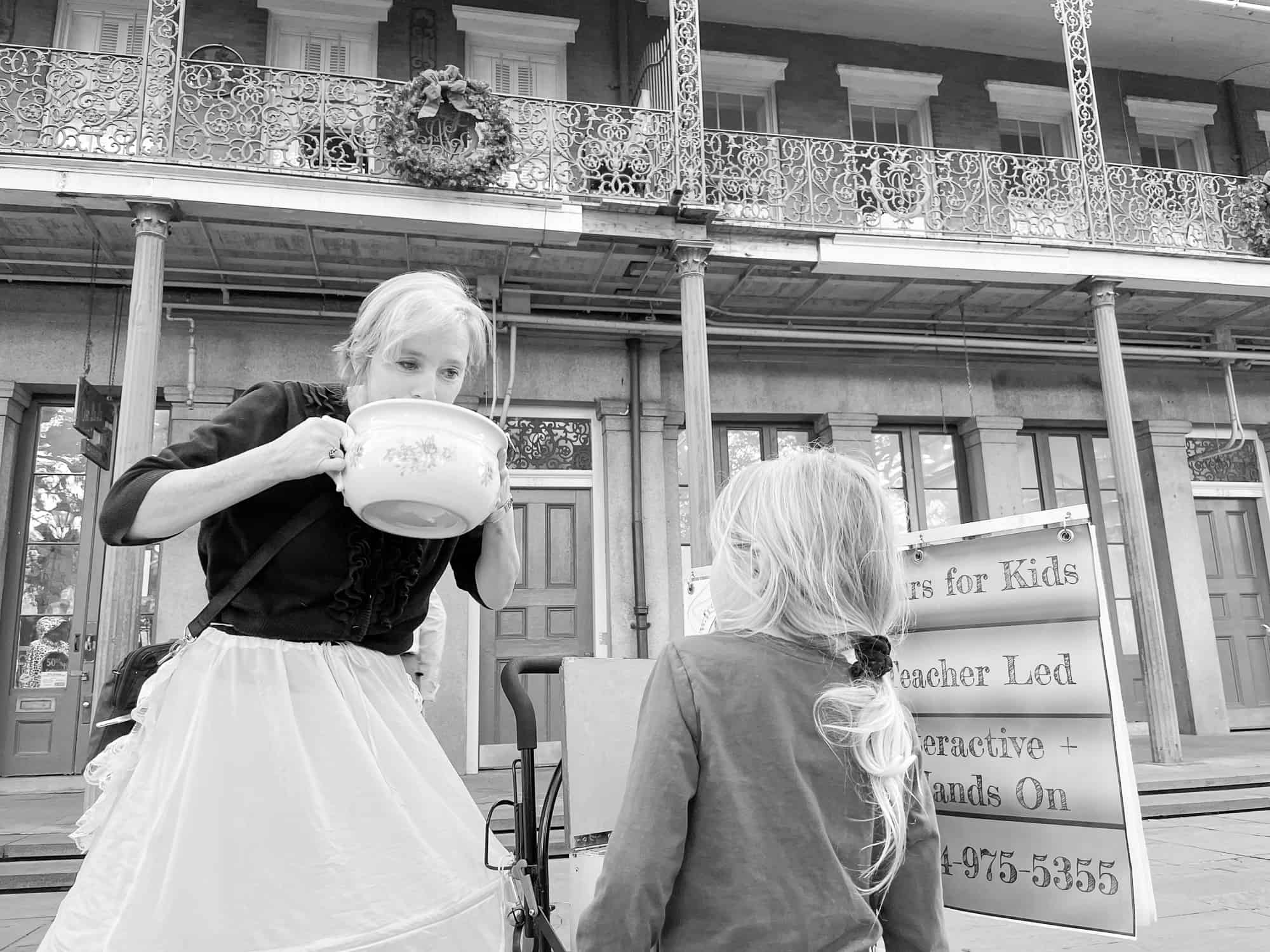 USA - New Orleans - French Quarter - Drinking from a chamber pot