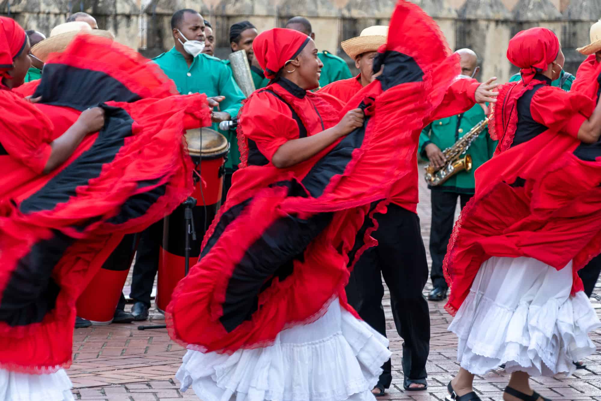 Caribbean - Dominican Republic - Hyatt Ziva Cap Cana - what to wear in the Dominican Republic - Scarlet merengue dancers