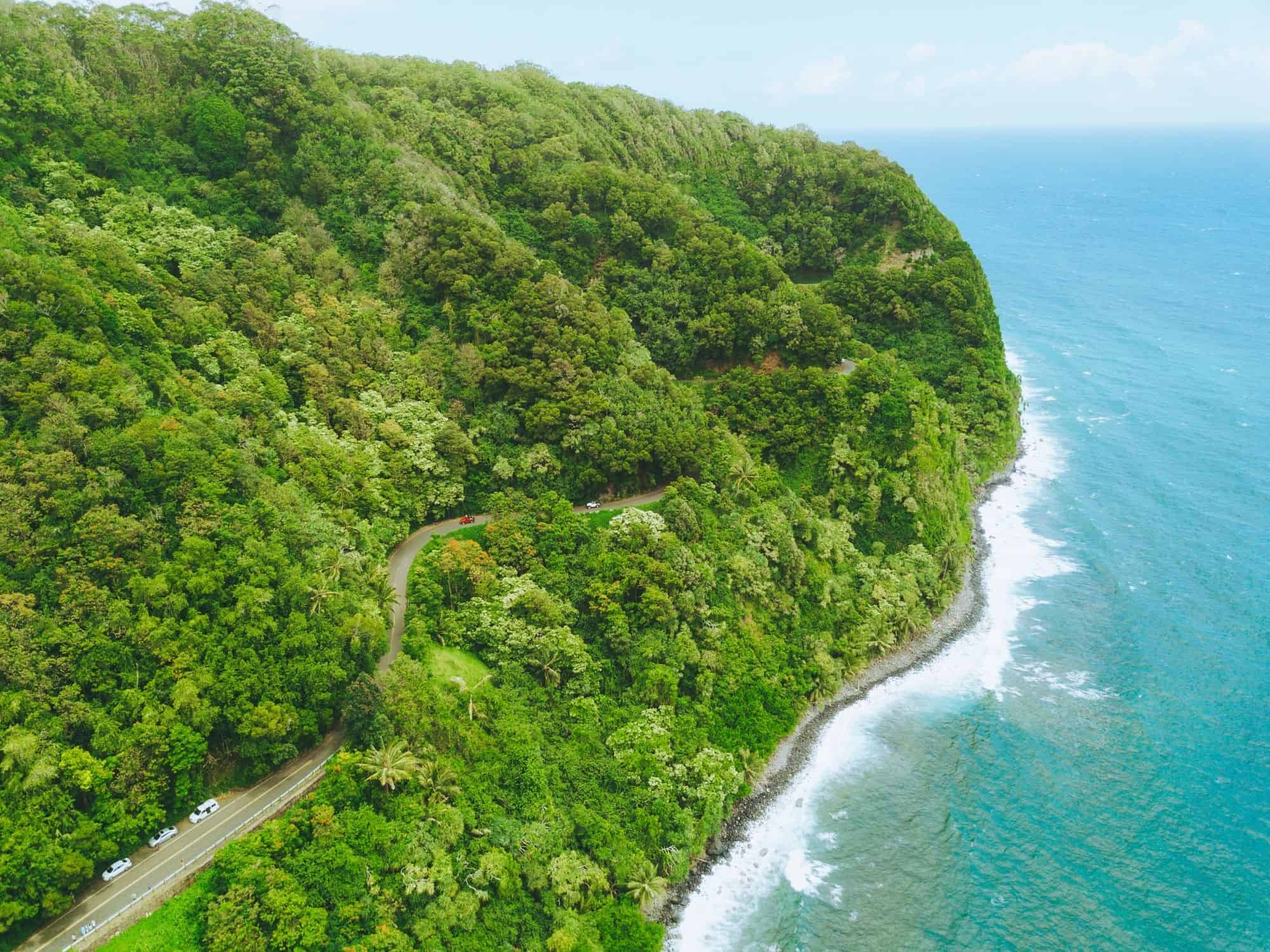 Best road trips in the US for couples - Hawaii road to Hana