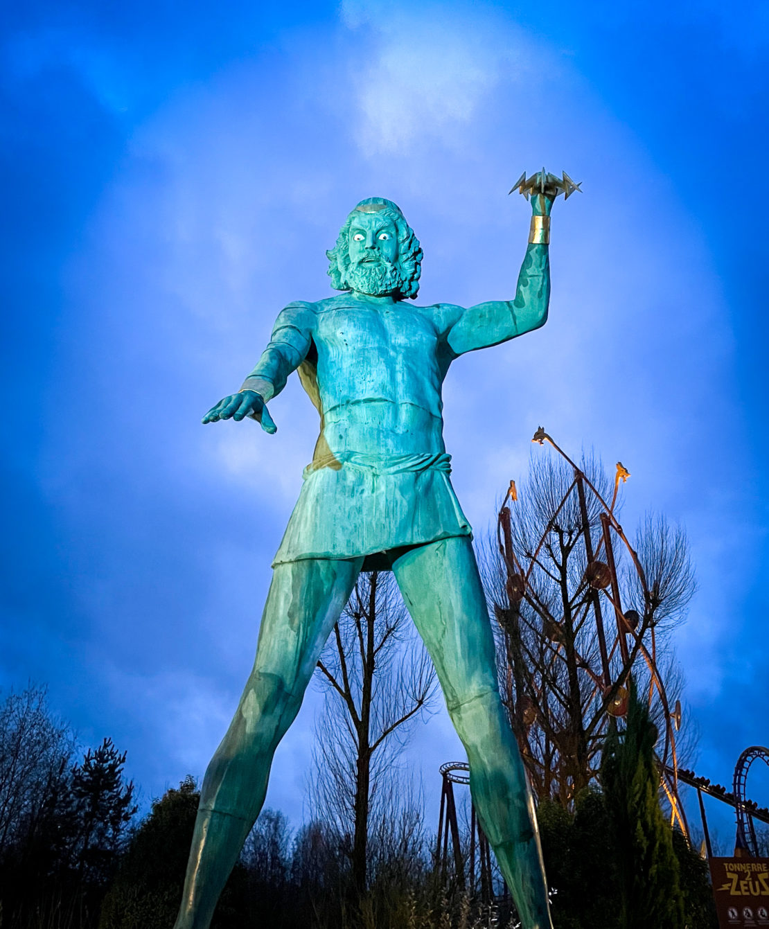 Statue of Zeus at Parc Asterix