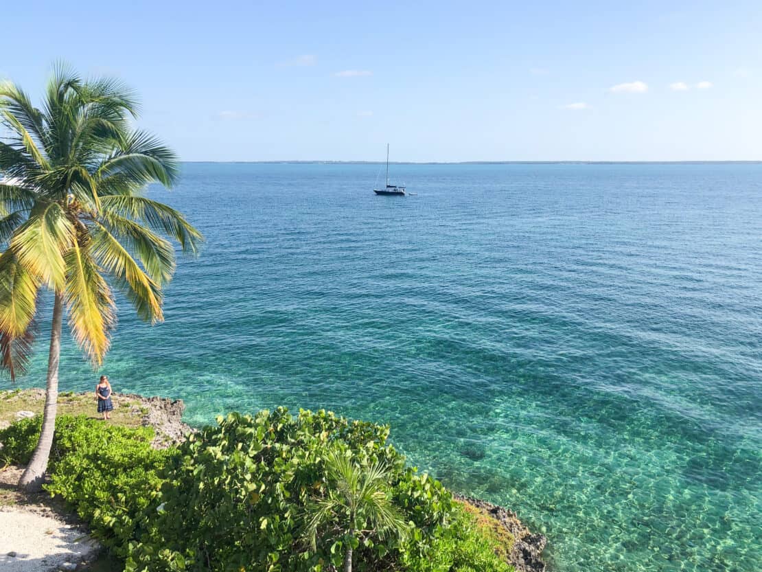 Caribbean - Bahamas - turquoise water scene