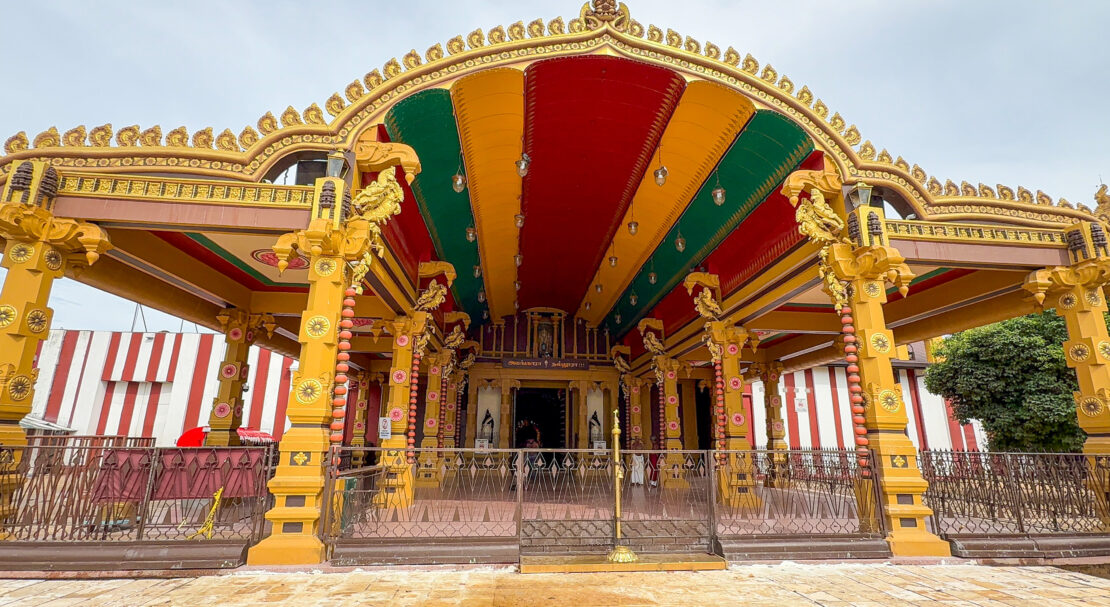 Colourful ceiling at the Nallur Kandaswamy Kovil Temple in Jaffna, Sri Lanka - things to do in Jaffna