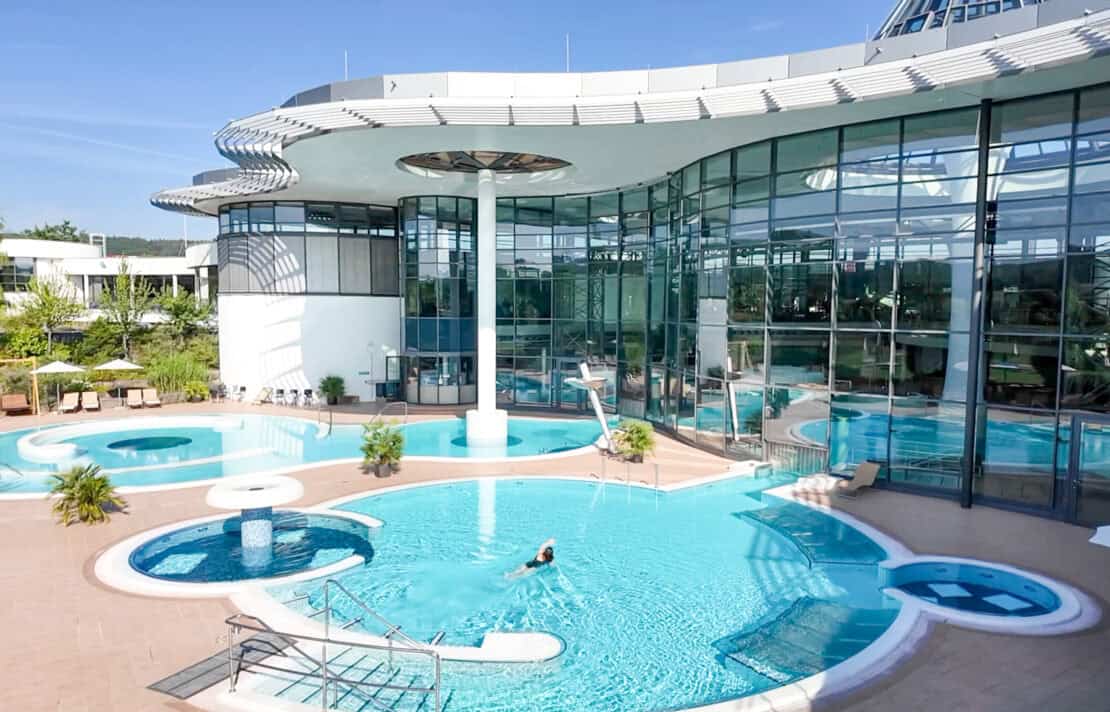 Abigail King swimming in Kiss Salis Spa Bad Kissingen Germany
